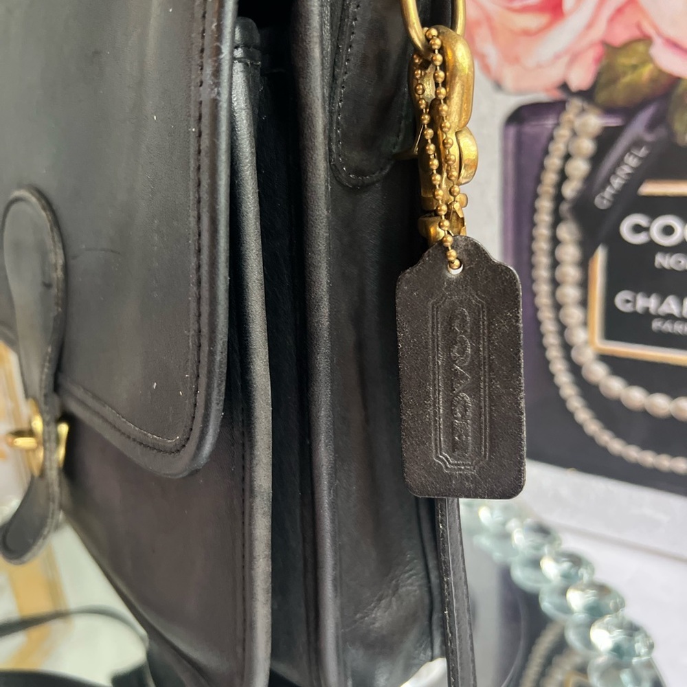 Coach vintages black leather Crossbody Bag - Picture 9 of 11